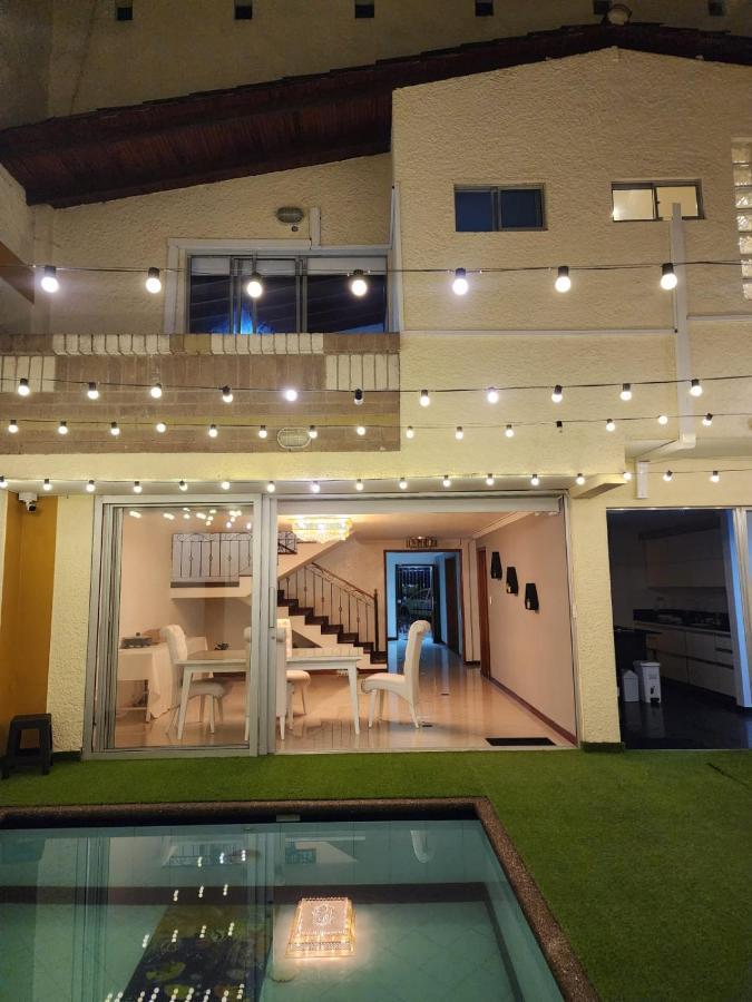 Hotel Boutique Deluxe Home Меделин Екстериор снимка