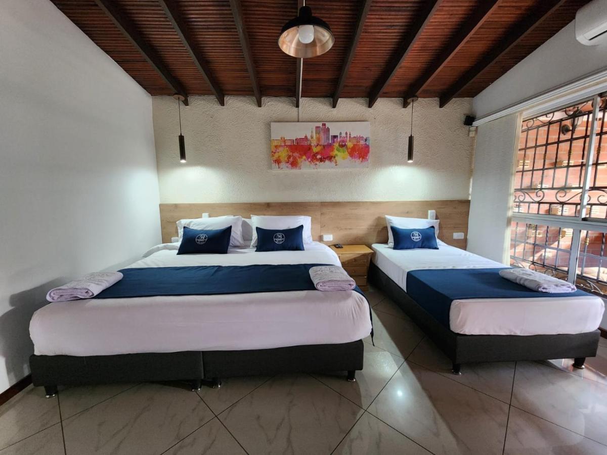 Hotel Boutique Deluxe Home Меделин Екстериор снимка
